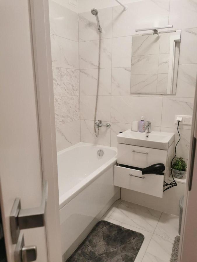 Modern Studio Debreceno, Self-Check-In, Free Parking Klaipėda Exteriér fotografie